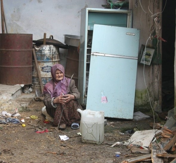 Milyoner Kadının Evinden 5 Ton Çöp Çıktı 9