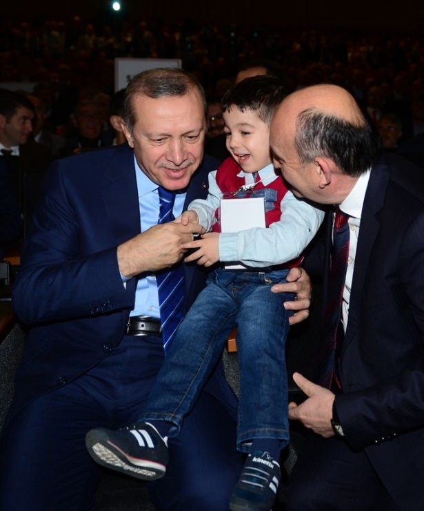 Erdoğan'ın Kucağındaki Minik Yakup Bakın Kimin Oğlu Çıktı? 2