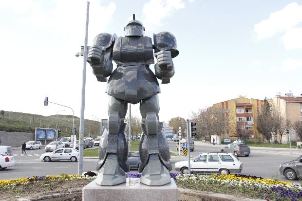Ankara'da Robot Heykeli 1