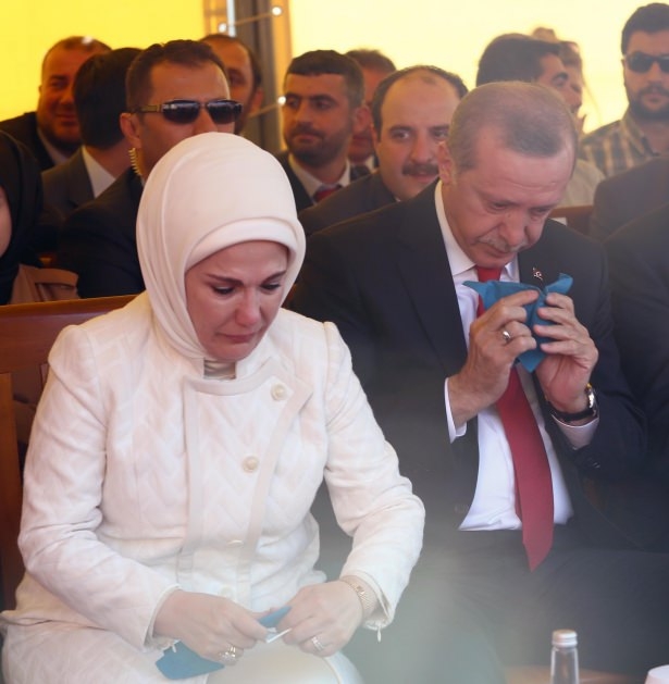 Erdoğan Ailesi Arnavutluk'ta Gözyaşlarına Boğuldu' 16