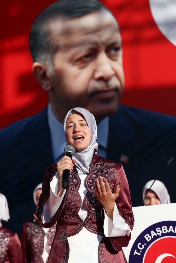 Erdoğan Ailesi Arnavutluk'ta Gözyaşlarına Boğuldu' 2