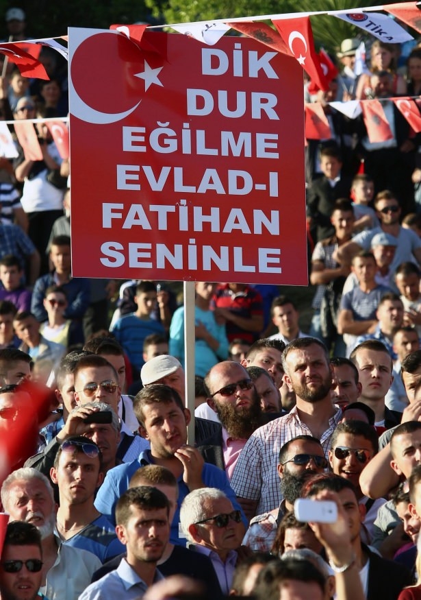 Erdoğan Ailesi Arnavutluk'ta Gözyaşlarına Boğuldu' 6