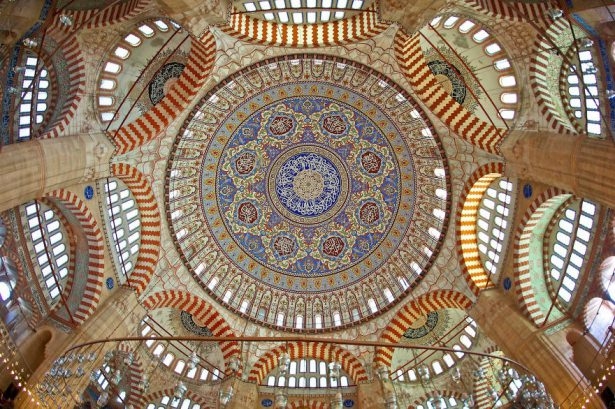 Dünyanın En Güzel Kubbeli Camileri 28