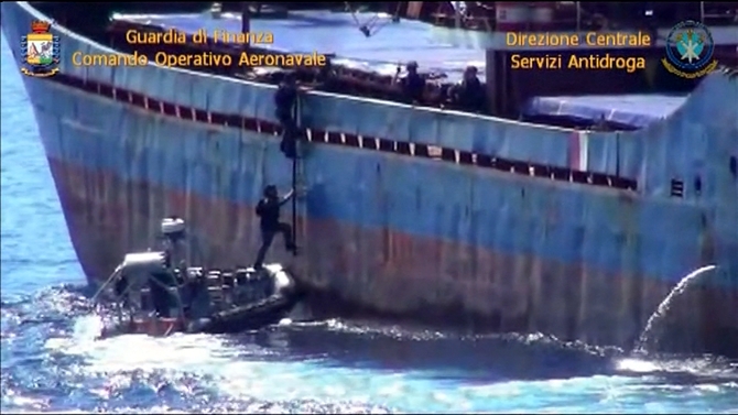 Türk Gemisine Uyuşturucu Operasyonu 1