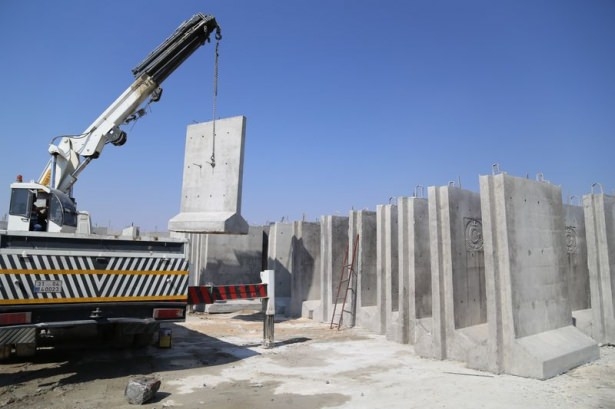 Suriye Sınırına 3 Metrelik Beton Duvar 19