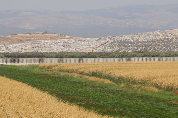 Suriye Sınırına 3 Metrelik Beton Duvar 21