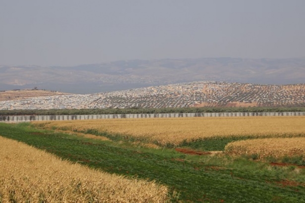 Suriye Sınırına 3 Metrelik Beton Duvar 25