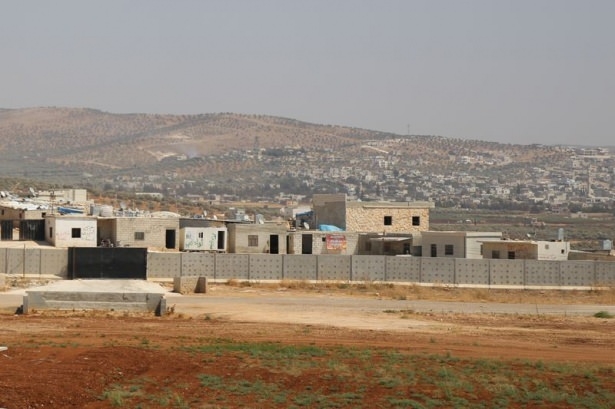 Suriye Sınırına 3 Metrelik Beton Duvar 33