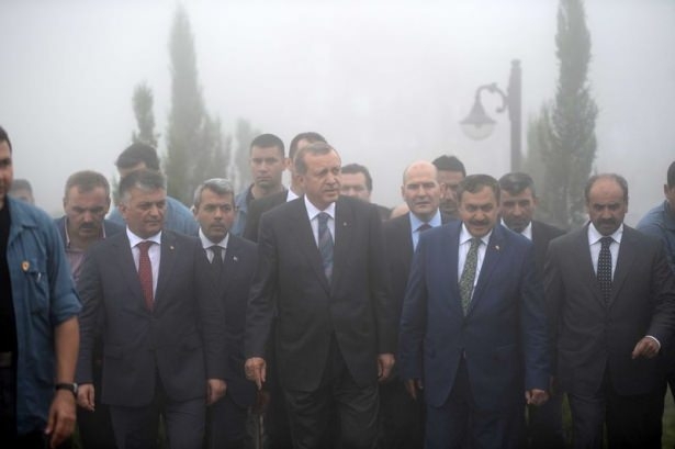 Cumhurbaşkanı Erdoğan'ın başına keklik kondu 22