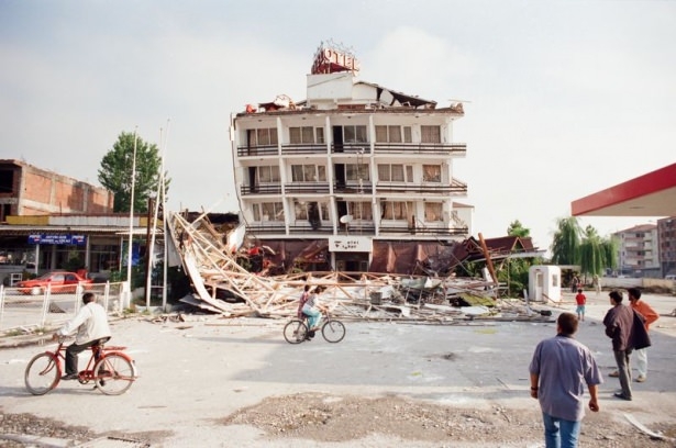 Marmara Depremi'nin 16. Yılı 25