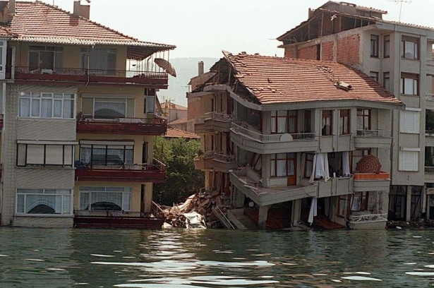 Marmara Depremi'nin 16. Yılı 30