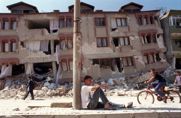 Marmara Depremi'nin 16. Yılı 37
