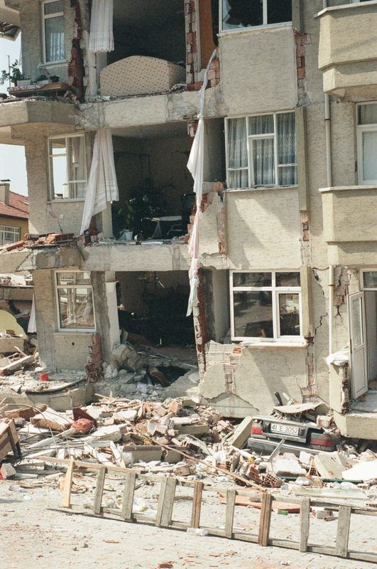 Marmara Depremi'nin 16. Yılı 48