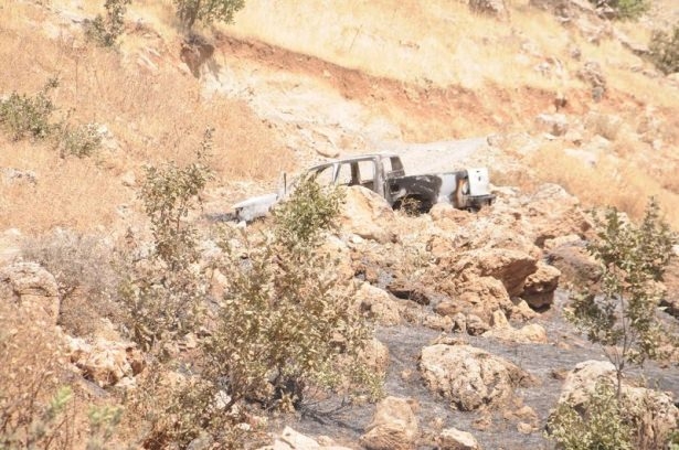PKK'lı Teröristler 30 İş Makinesini Yaktı 4