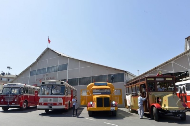 İETT'nin Nostalji Otobüsleri İstanbul Sokaklarında 12