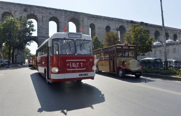 İETT'nin Nostalji Otobüsleri İstanbul Sokaklarında 20