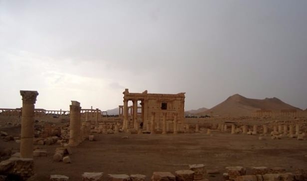 IŞİD, 2 Bin Yıllık Tapınağı Havaya Uçurdu 4