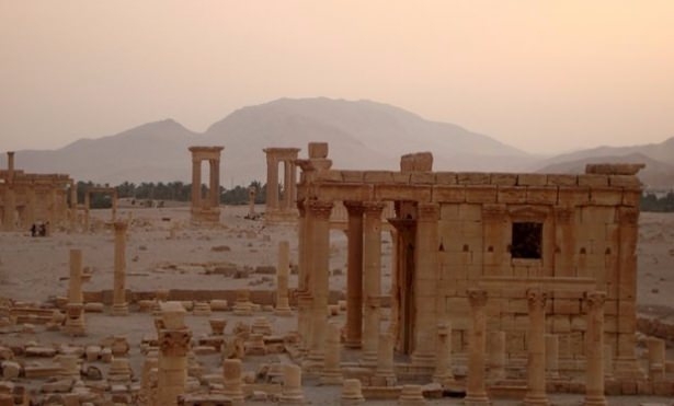 IŞİD, 2 Bin Yıllık Tapınağı Havaya Uçurdu 5