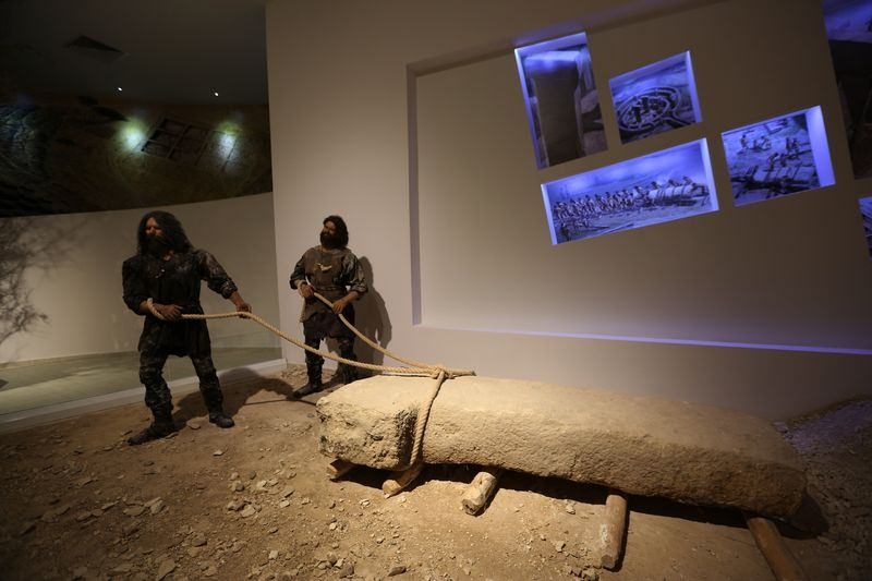 ‘Türkiye‘nin en büyük müzesi‘ne terör darbesi 32