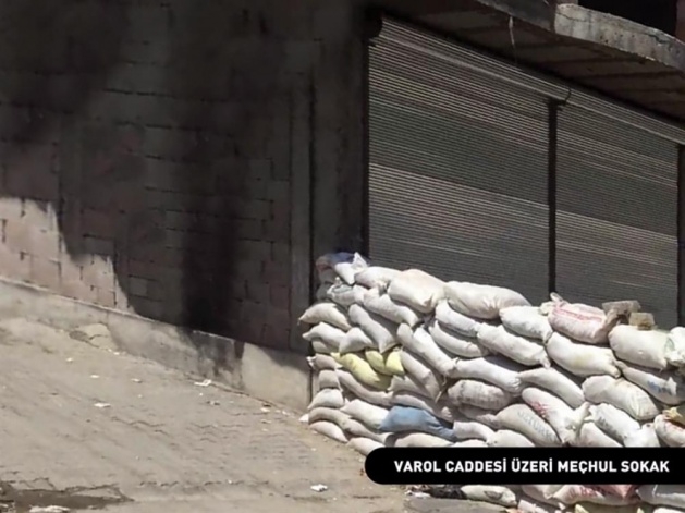 PKK Cizre sokaklarını bu hale getirdi 3