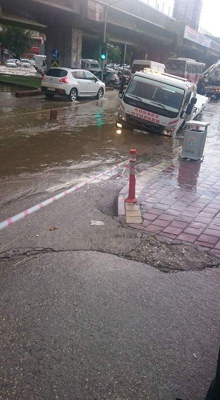 Adana'da Yağış Sonrası Ev Ve İşyerlerini Su Bastı! 55