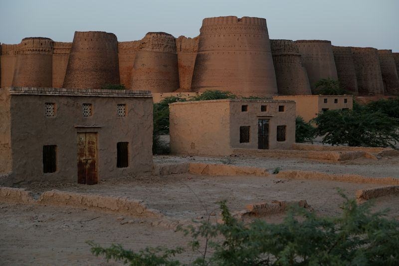 Pakistan Çöllerindeki Tarih: Deravar Kalesi 15