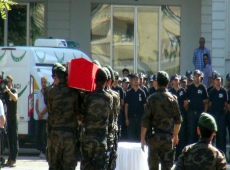 Şehit Polisin Cenazesi Memleketinde 11