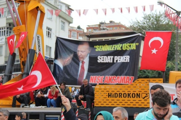 Sedat Peker, Ülkücü İşaretiyle AK Parti'ye Oy İstedi 20