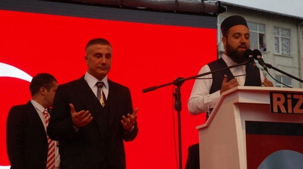 Sedat Peker, Ülkücü İşaretiyle AK Parti'ye Oy İstedi 8