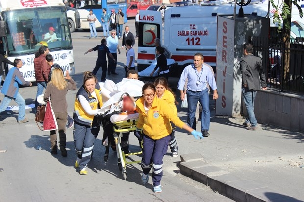 Ankara'daki Patlamadan Kan Donduran Görüntüler! 39