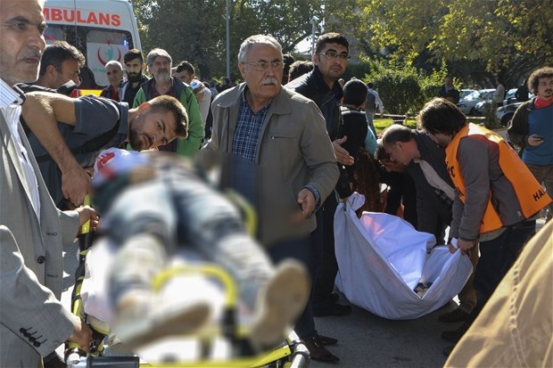 Ankara'daki Patlamadan Kan Donduran Görüntüler! 58