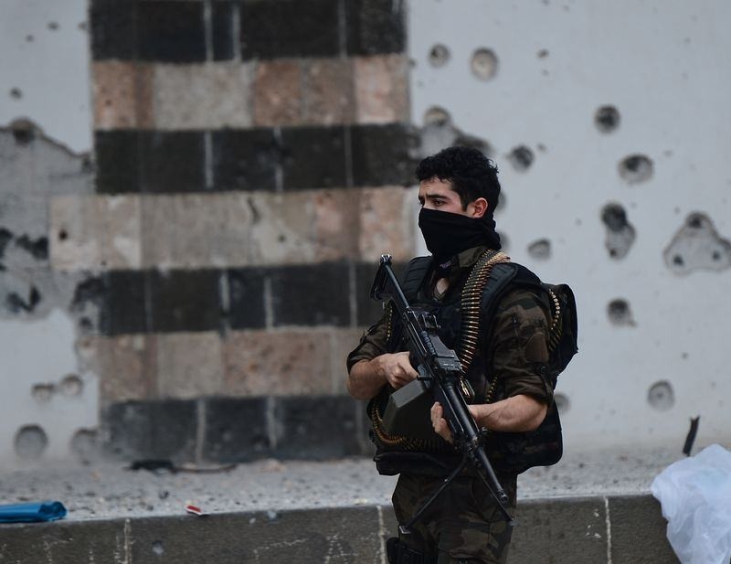 Diyarbakır'da Terör Örgütüne Operasyon 25