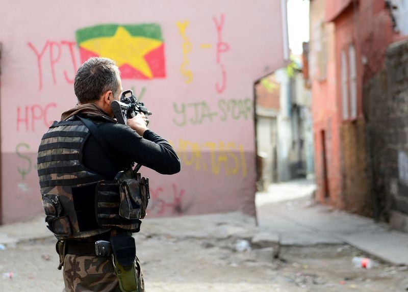 Diyarbakır'da Terör Örgütüne Operasyon 36