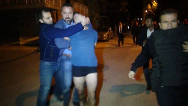 İzmir'de Polise Saldıran Saldırgan Yakalandı 4