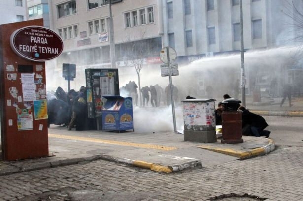 HDP'li Grup Van'ı Birbirine Kattı! 8