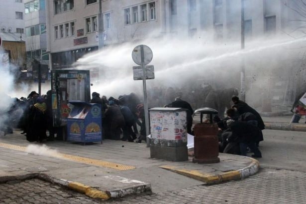 HDP'li Grup Van'ı Birbirine Kattı! 9