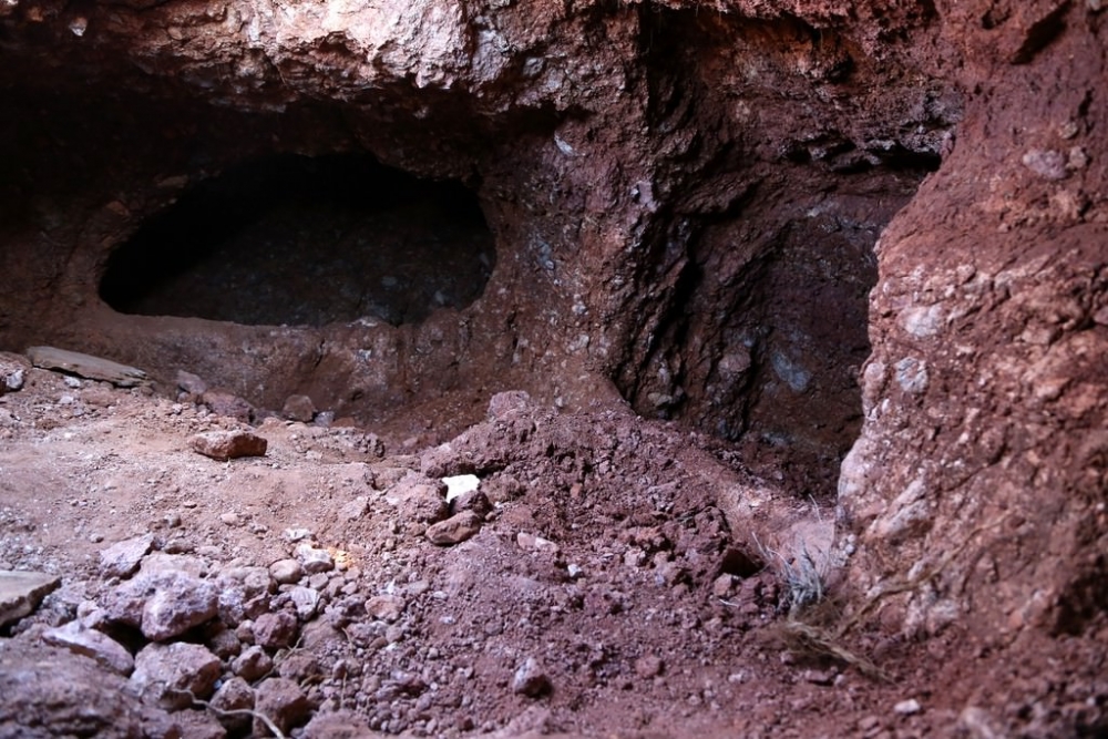 Diyarbakır'daki Mağarada Kafatası Ve Kemik Bulundu 9