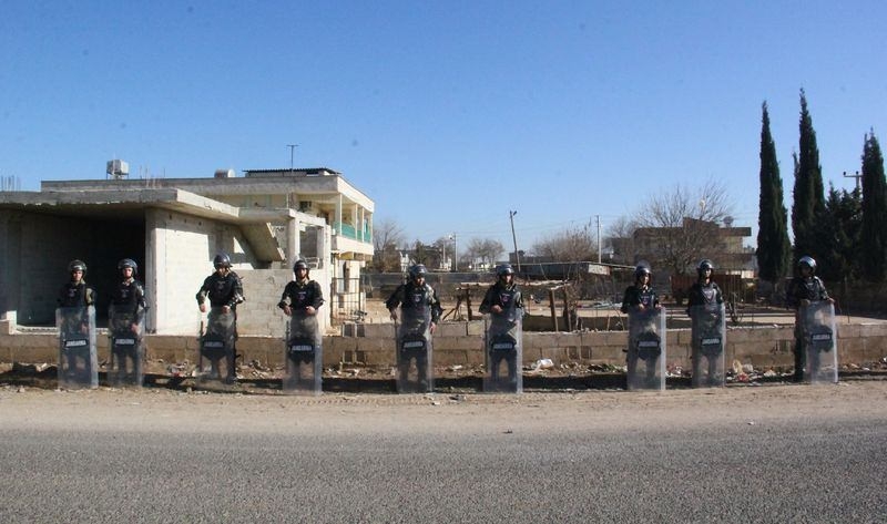 Ev Yakmaya Giden Kadınları Jandarma Durdurdu! 20