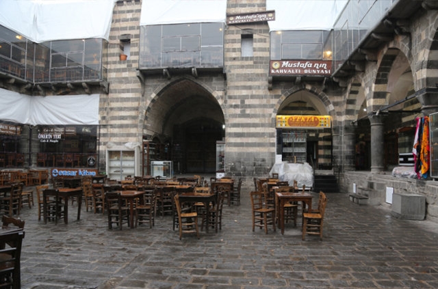 Yasak Kaldırıldı, Mevziler Ortaya Çıktı 11