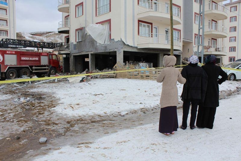 Sivas'ta Patlama! 1 Ölü 2 Yaralı 26