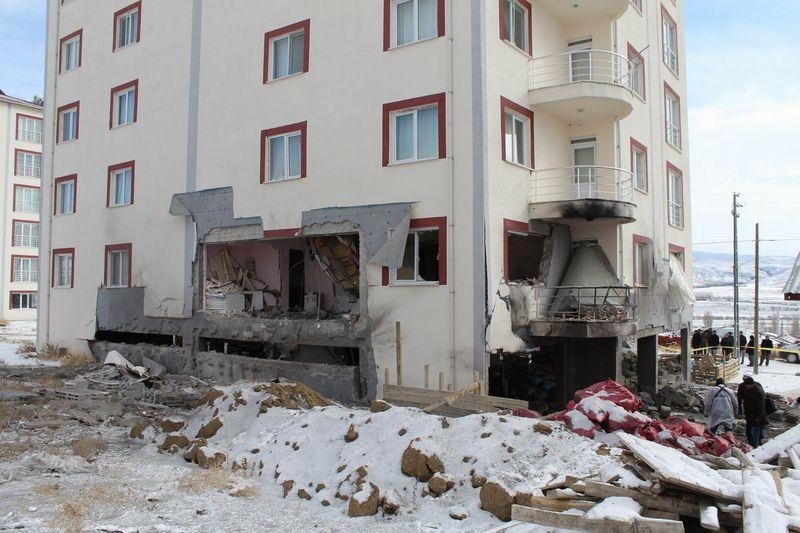 Sivas'ta Patlama! 1 Ölü 2 Yaralı 8