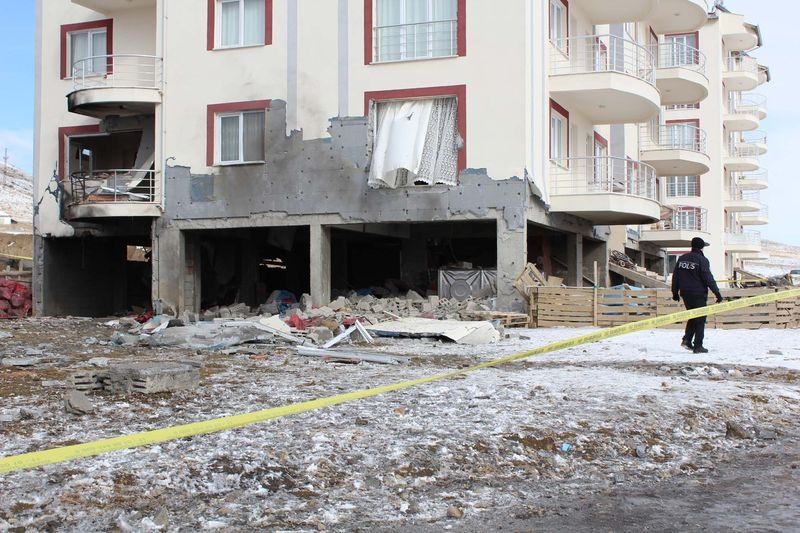 Sivas'ta Patlama! 1 Ölü 2 Yaralı 9