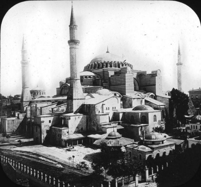 Rus Arşivlerindeki İstanbul 24