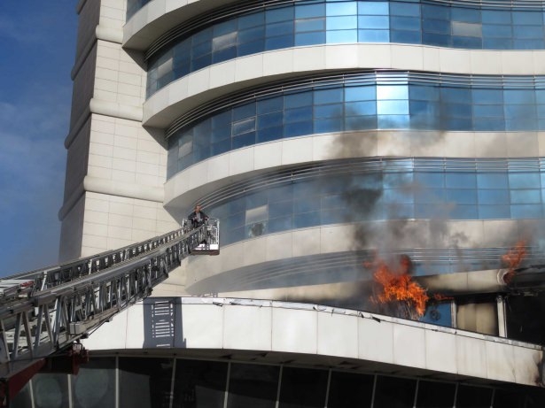 Maltepe'de Otel İnşaatında Yangın 5