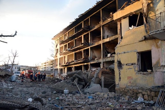 Terör Diyarbakır Çınar'ı Vurdu! 16