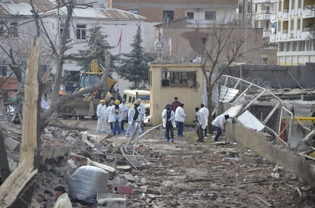 Terör Diyarbakır Çınar'ı Vurdu! 32
