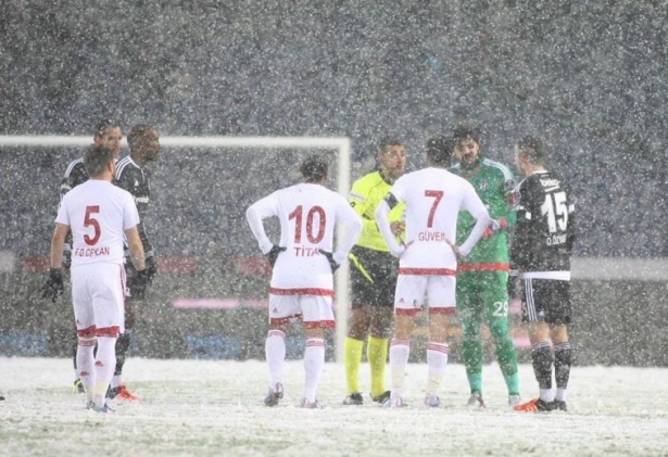 Beşiktaş Maçına Kar Engeli 10