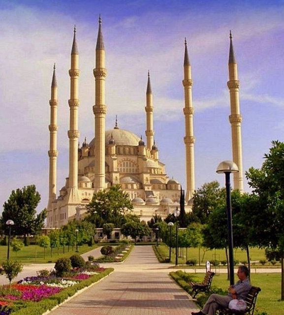 Dünyanın en büyük camileri 16