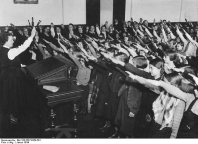 Nazilerden Korkunç Eğitim Sistemi! 14