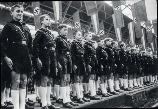 Nazilerden Korkunç Eğitim Sistemi! 18